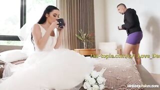 Gal Gadot Porn (Runaway Bride Trailer)