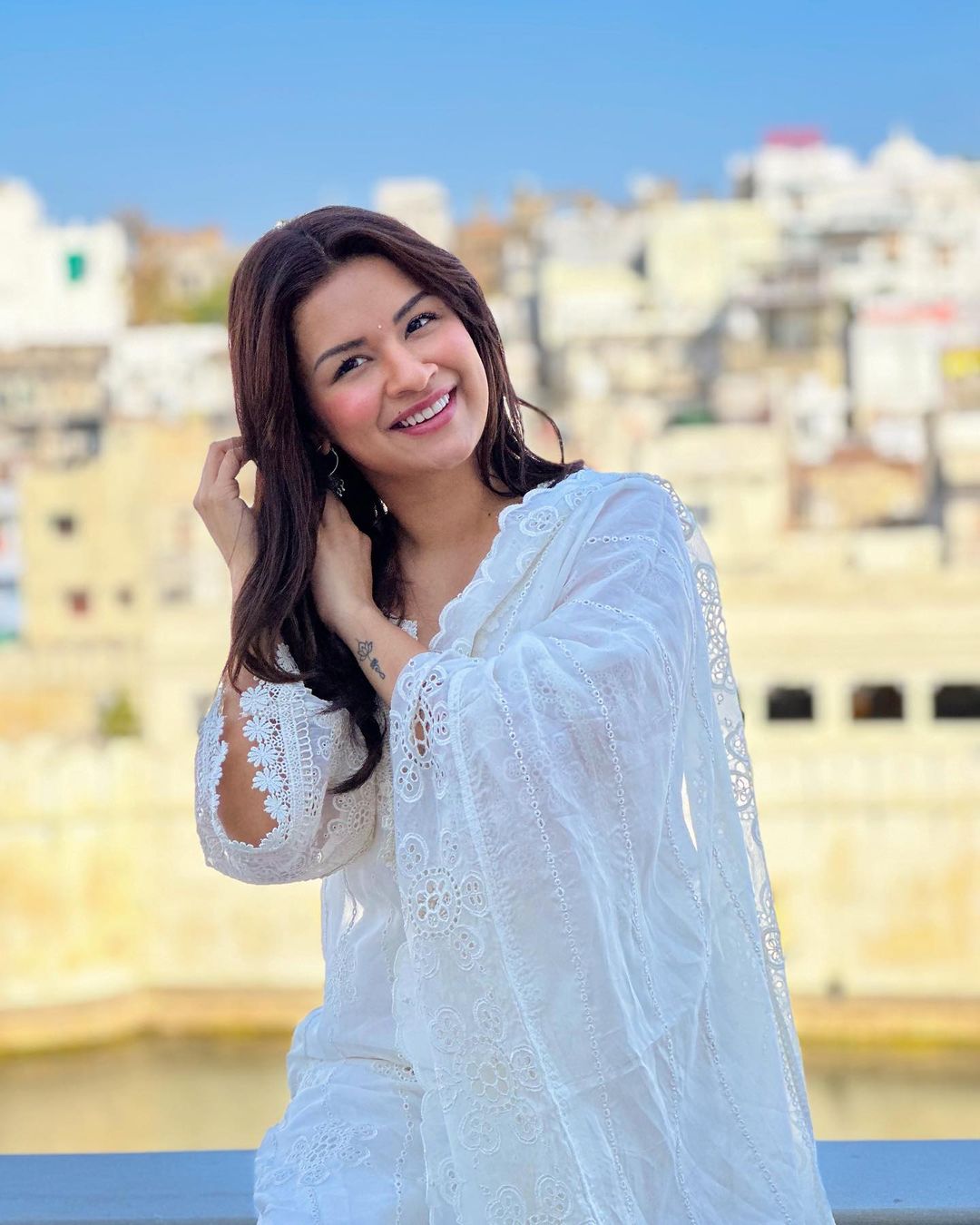 Avneet Kaur shemale cumshot